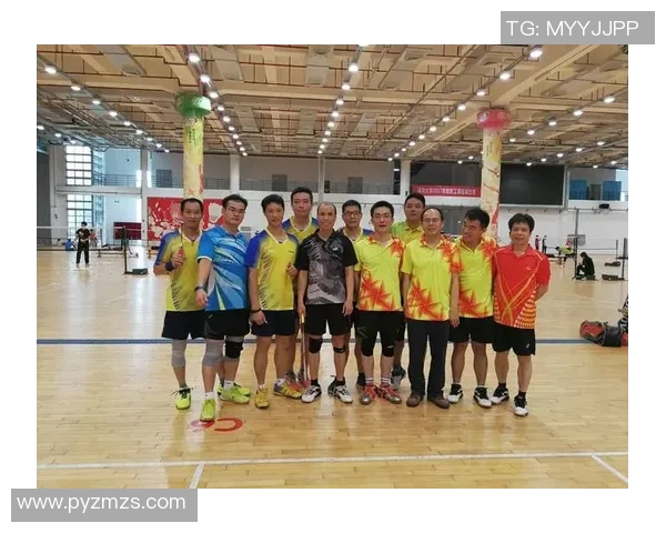 北京羽毛球队在邀请赛中的默契配合与战术分析